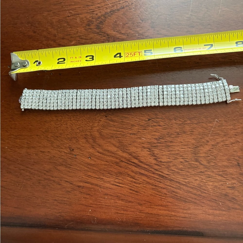 Custom jewelry bracelet
